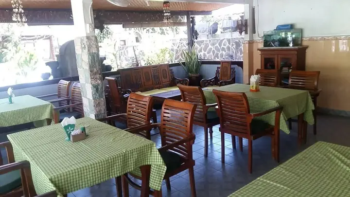 Каликбукбук: Mas Bungalows Lovina