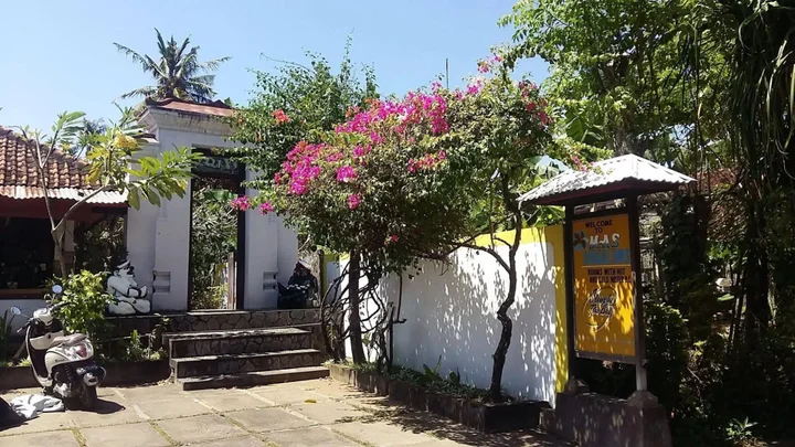 Каликбукбук: Mas Bungalows Lovina