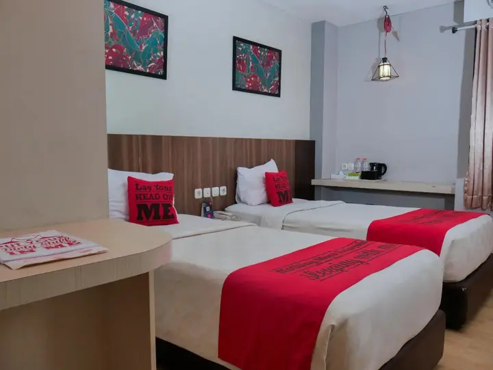Пурвокерто: Meotel Purwokerto