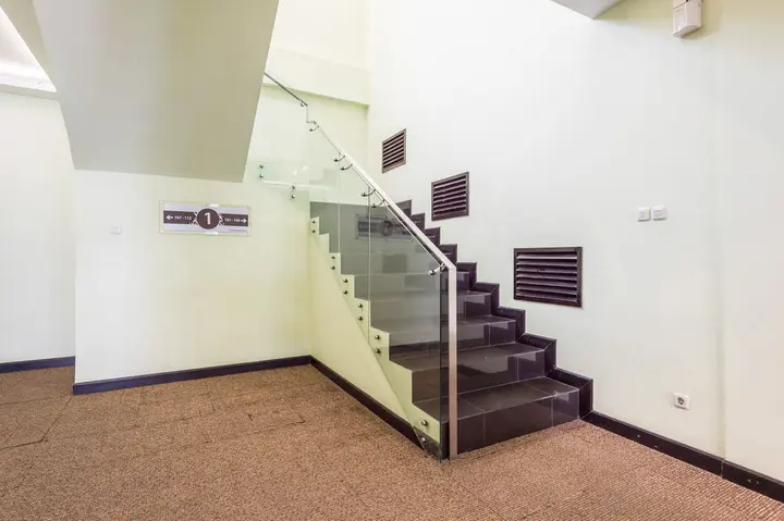Суракарта: Airy Terminal Tirtonadi Ahmad Yani 280 Solo