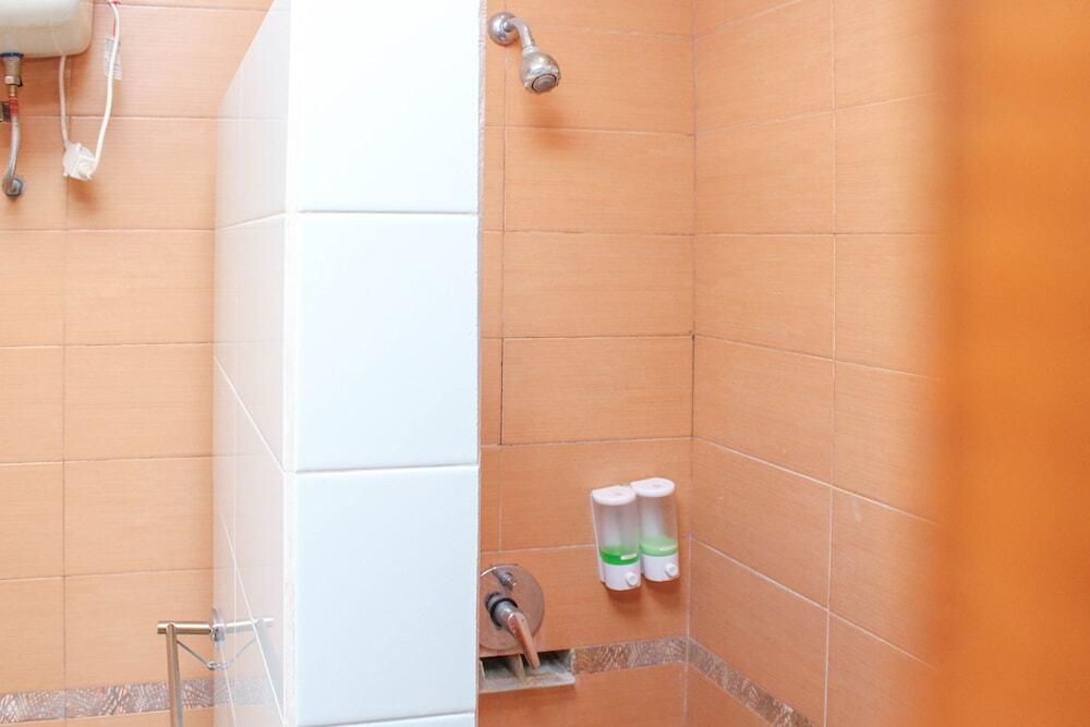 Сурабая: Airy Wijaya Kusuma Dukuh Kupang Timur 20 Surabaya