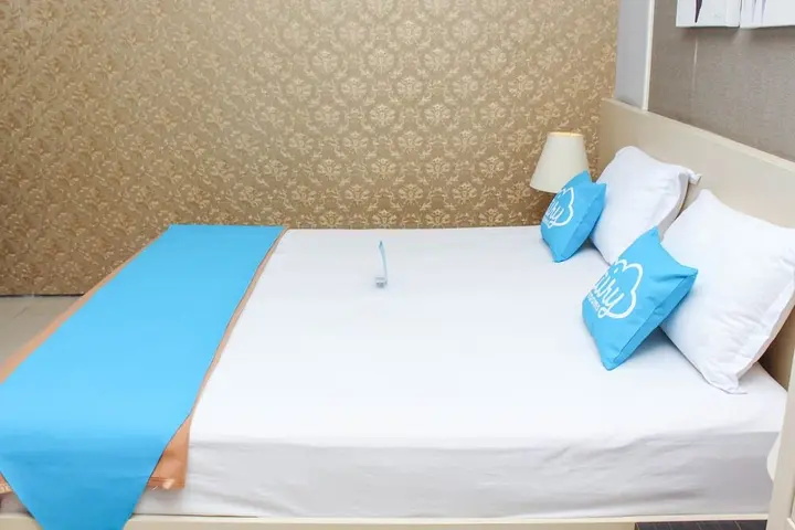 Сурабая: Airy Wijaya Kusuma Dukuh Kupang Timur 20 Surabaya