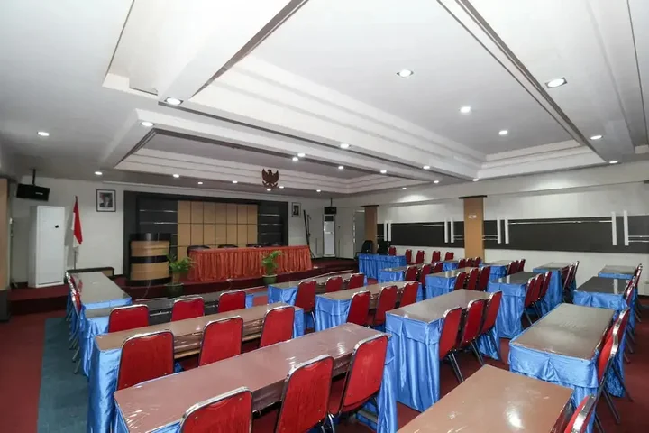 Понтианак: Airy Pontianak Selatan Imam Bonjol 111