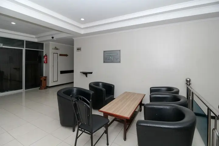 Понтианак: Airy Pontianak Selatan Imam Bonjol 111