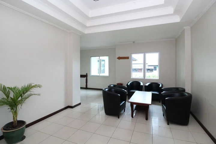 Понтианак: Airy Pontianak Selatan Imam Bonjol 111