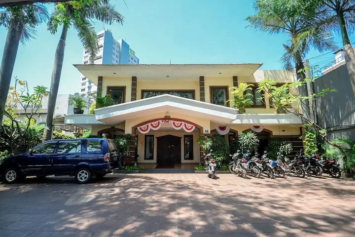 Сурабая: Airy Gubeng Sumatra 89 Surabaya
