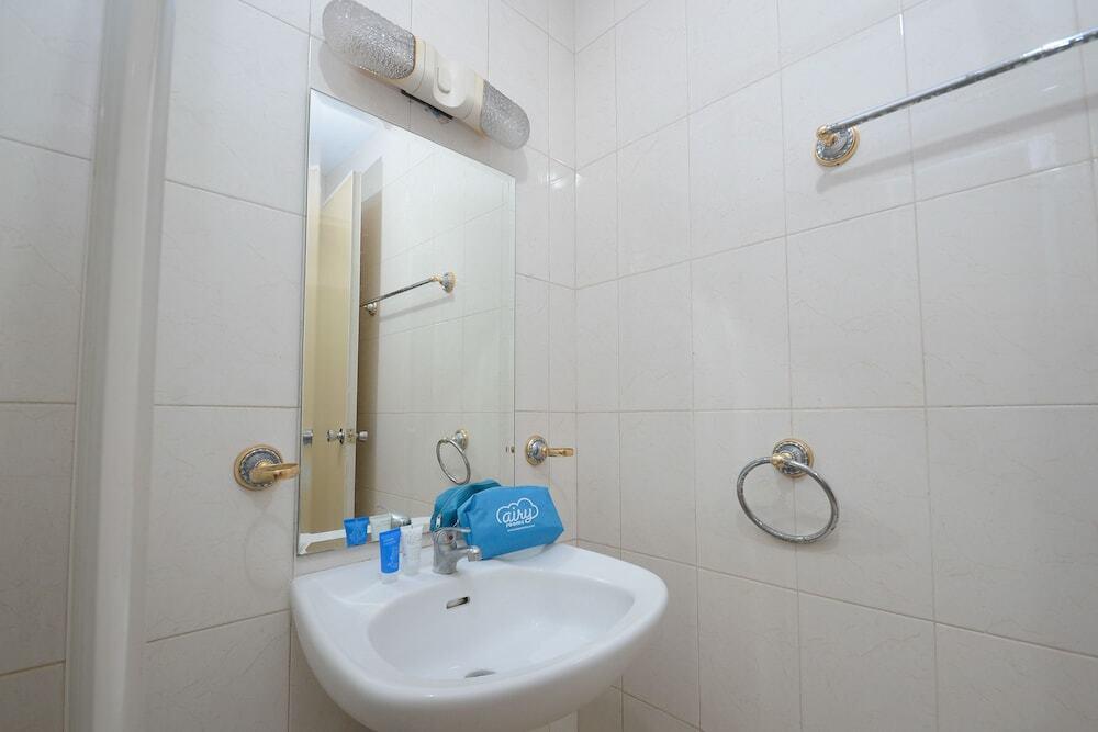 Сурабая: Airy Gubeng Sumatra 89 Surabaya