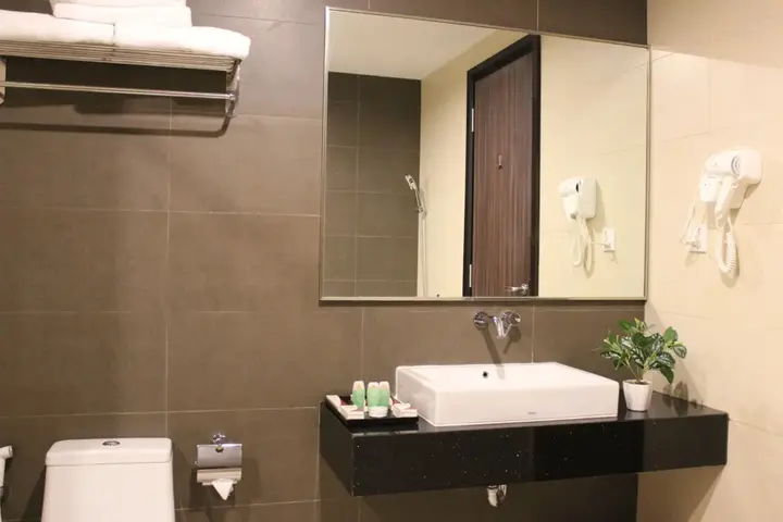 Батам: M One Hotel