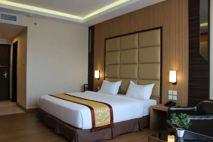 Батам: M One Hotel