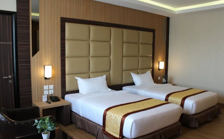 Батам: M One Hotel