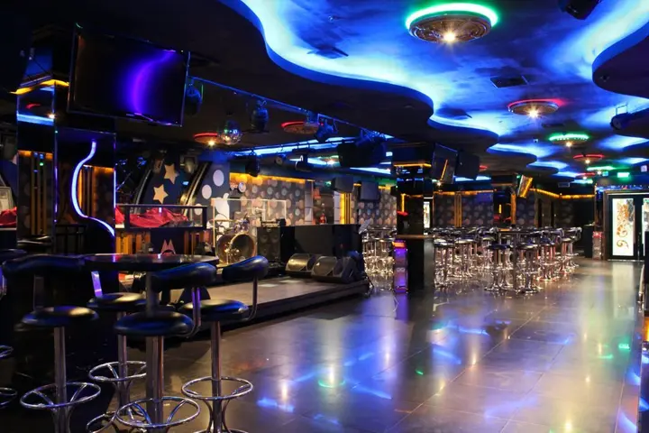 Батам: M One Hotel