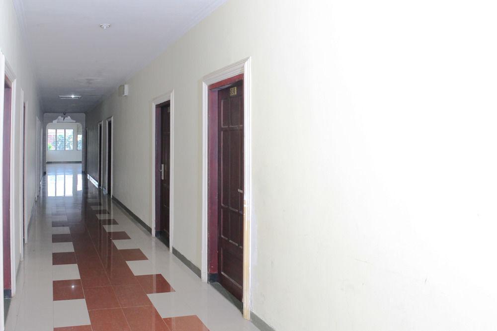 Сурабая: 艾里泗水布布坦塔姆巴克巴扬 17 号酒店(Airy Bubutan Tambak Bayan 17 Surabaya)