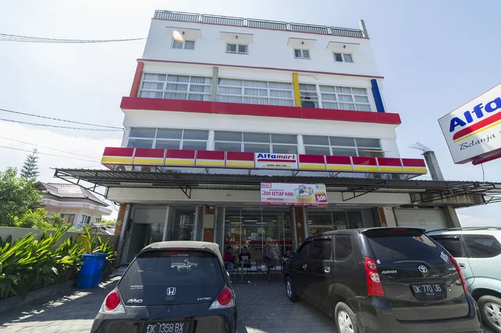 Беноа: Airy Nusa Dua Bypass Ngurah Rai 168 Benoa Bali