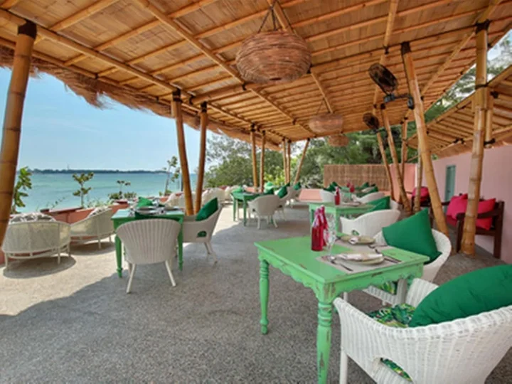 Гили Аир: PinkCoco Gili Air