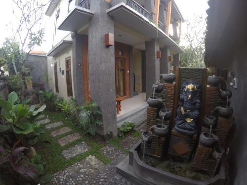 Убуд: Utari House