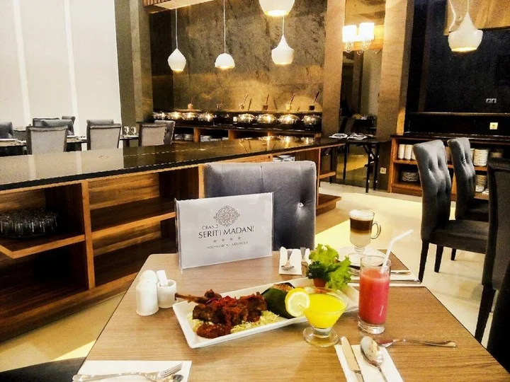 Батуретно: Grand Serela Hotel Yogyakarta