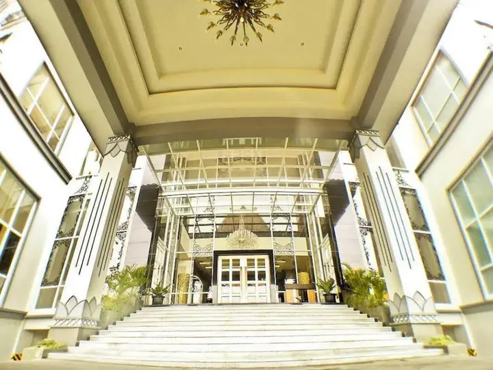 Батуретно: Grand Serela Hotel Yogyakarta