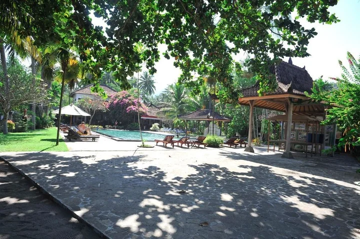 Сенджиги: 龙目岛艾里潘泰圣吉吉克拉丹甘酒店(Airy Pantai Senggigi Krandangan Lombok)