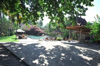 Сенджиги: 龙目岛艾里潘泰圣吉吉克拉丹甘酒店(Airy Pantai Senggigi Krandangan Lombok)
