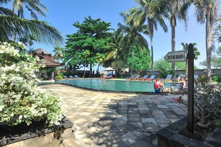 Сенджиги: 龙目岛艾里潘泰圣吉吉克拉丹甘酒店(Airy Pantai Senggigi Krandangan Lombok)