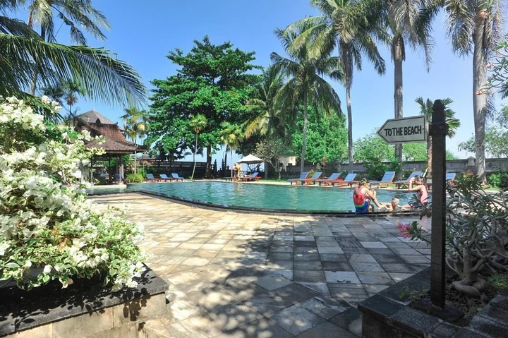 Сенджиги: 龙目岛艾里潘泰圣吉吉克拉丹甘酒店(Airy Pantai Senggigi Krandangan Lombok)