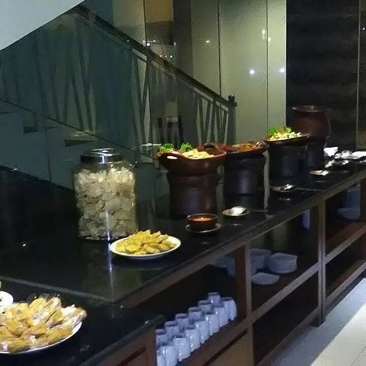 Батуретно: Hotel Adilla Syariah Ambarukmo