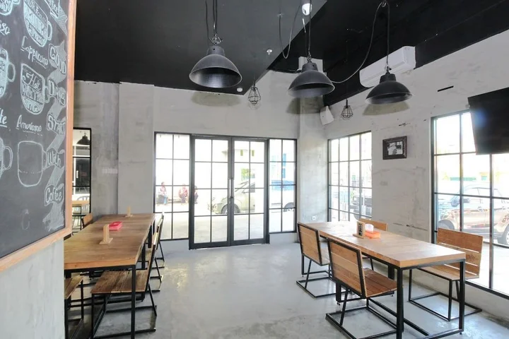 Семаранг: Airy Pedurungan Soekarno Hatta 31 Semarang