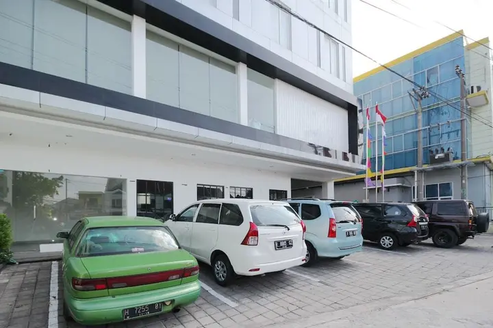 Семаранг: Airy Pedurungan Soekarno Hatta 31 Semarang