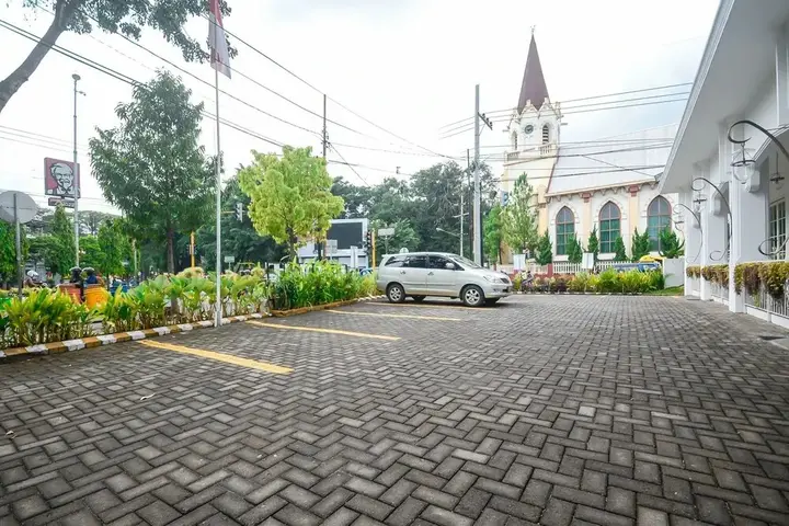 Маланг: Airy Alun Alun Malang Basuki Rachmat 1