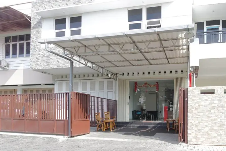 Семаранг: Airy Pecinan Kalikuping Utara 243 Semarang