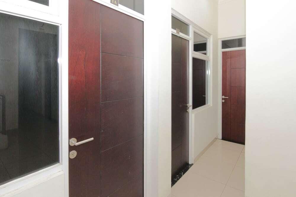 Семаранг: Airy Pecinan Kalikuping Utara 243 Semarang