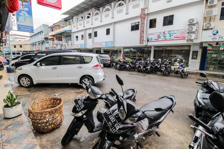 Батам: Airy Eco Nagoya Komplek Bumi Indah Blok Tiga 20 Batam