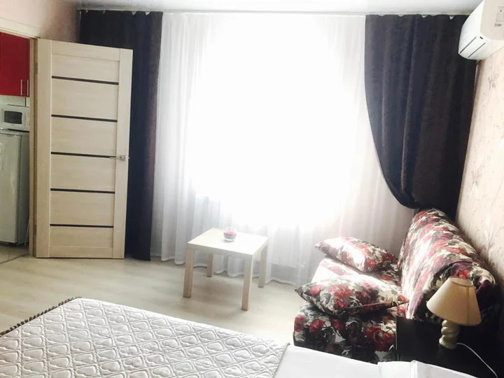 Ейск: Apartments on Armavirskaya 61