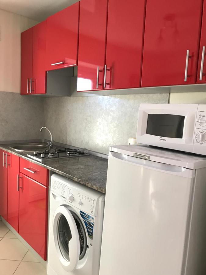 Ейск: Apartments on Armavirskaya 61