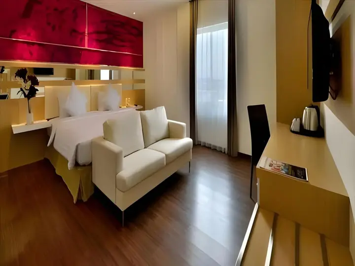 Сурабая: Best Hotel Kedungsari