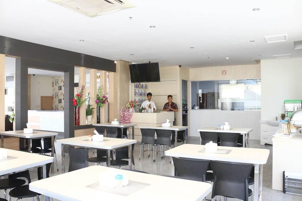 Батам: 艾里峇都阿吉阿维亚里巴淡岛酒店(Airy Batu Aji Aviari Suprapto Batam)