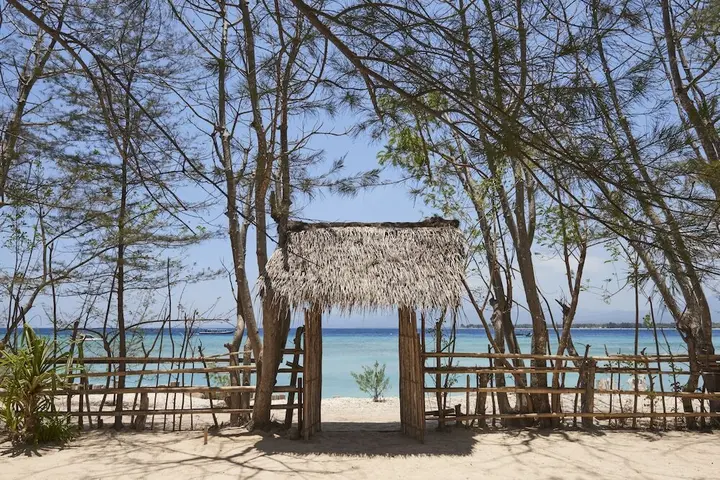 Гили-Мено: The Island Houses Gili Meno
