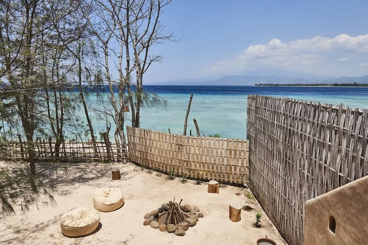 Гили-Мено: The Island Houses Gili Meno