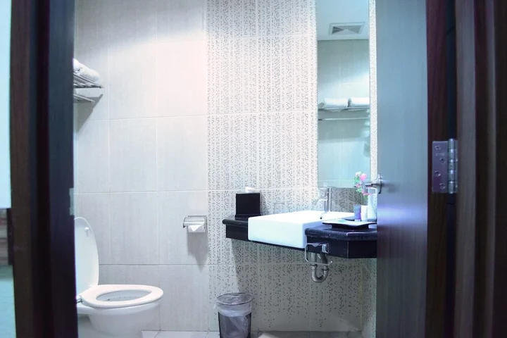 Суракарта: Airy Ngarsopuro Gatot Subroto 89 Solo
