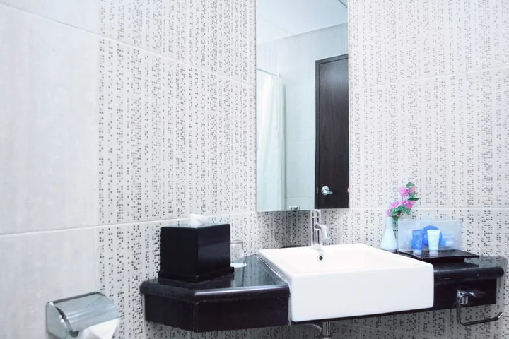 Суракарта: Airy Ngarsopuro Gatot Subroto 89 Solo