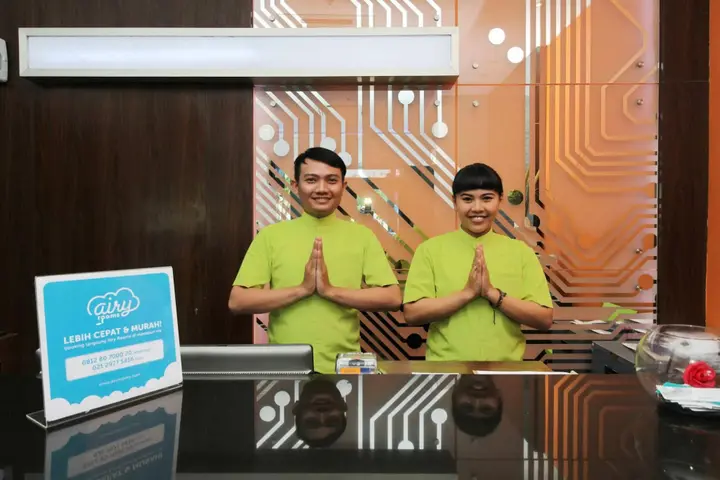 Сурабая: Airy Taman Remaja Kusuma Bangsa Surabaya