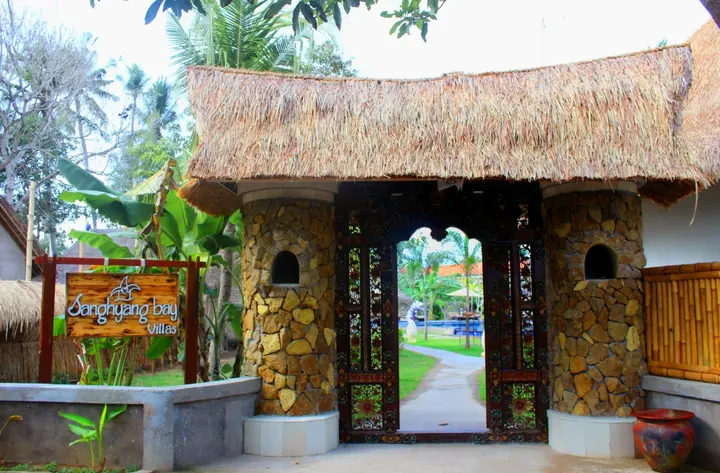 Лембонган-Айленд: Отель Sanghyang Bay Villas