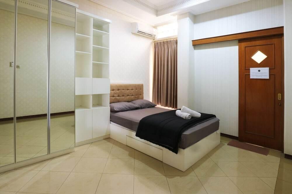 Джакарта: Maharani Guesthouse Tebet Syariah - Hostel