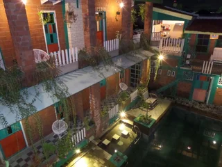 Депок: Omah Ndeliq Jogja