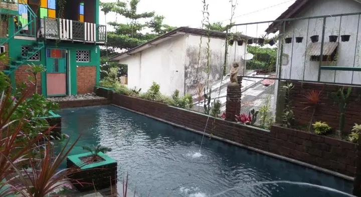 Депок: Omah Ndeliq Jogja