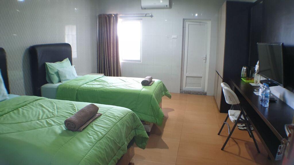 Гунунгситоли: Nasional Hotel
