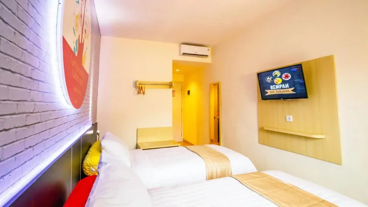 Батуретно: Front One Inn Muntilan