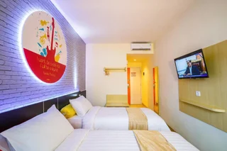 Батуретно: Front One Inn Muntilan
