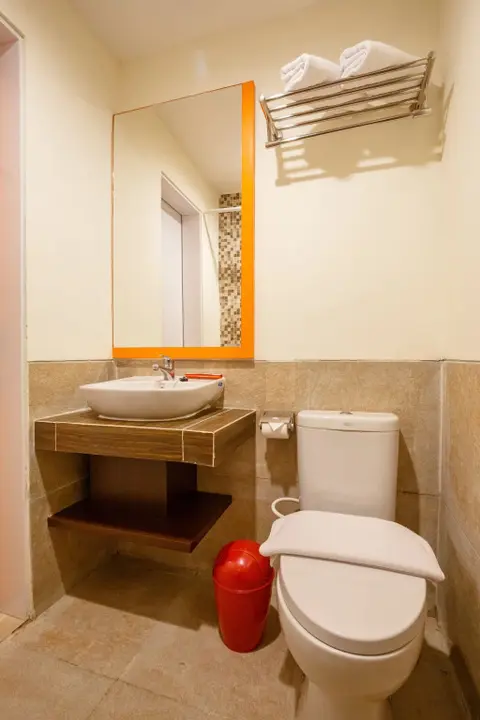 Батуретно: Front One Inn Muntilan