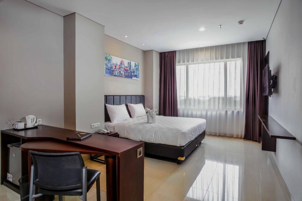 Сурабая: PrimeBiz Hotel Surabaya